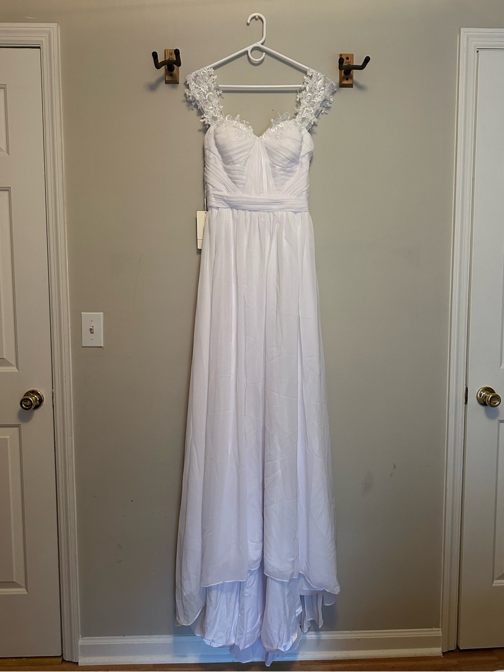 Mingda White Lace Floral Off The Shoulder Wedding Dress
